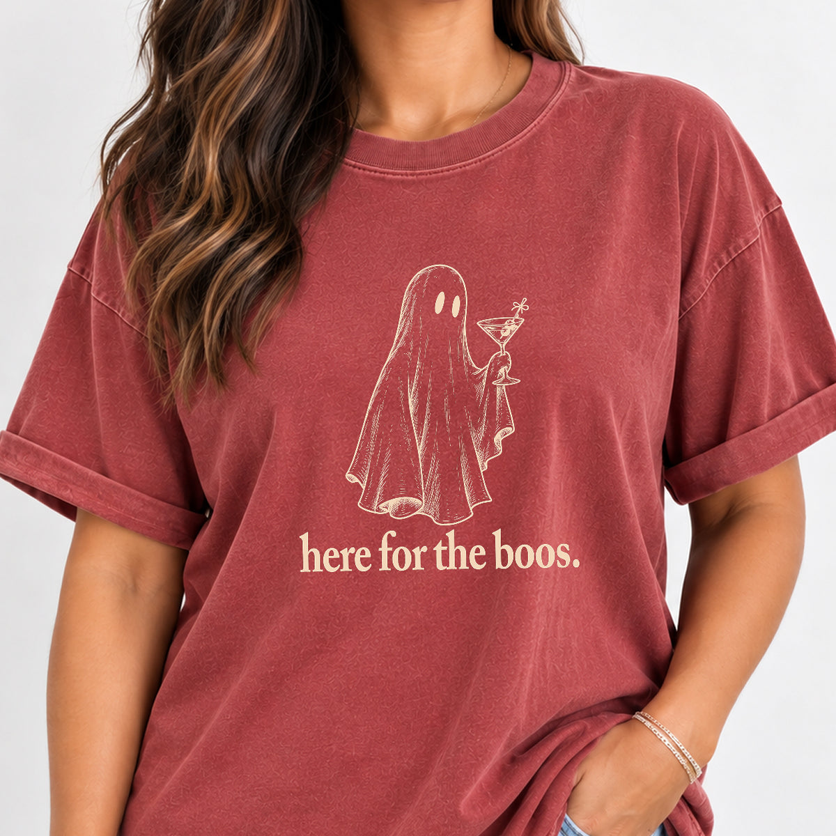 Here for the Boos tee in Chili on a wooden hanger